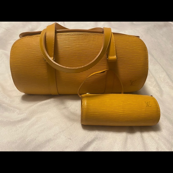 Sold on IG🔥Louis Vuitton Yellow epi papillon - Picture 2 of 4